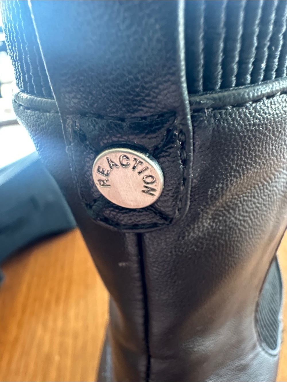 KENNETH COLE Chelsea Boot - Picture 8 of 10